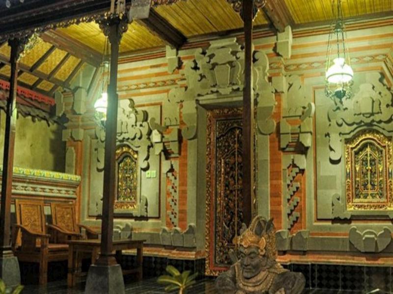 Angga Ubud (Bali)